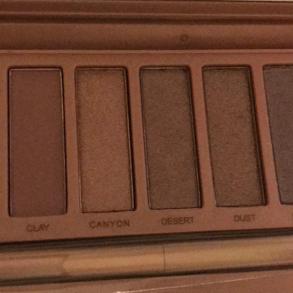 Pure Cosmetics Nude Collection Eyeshadow Palette - Picture 3 of 6
